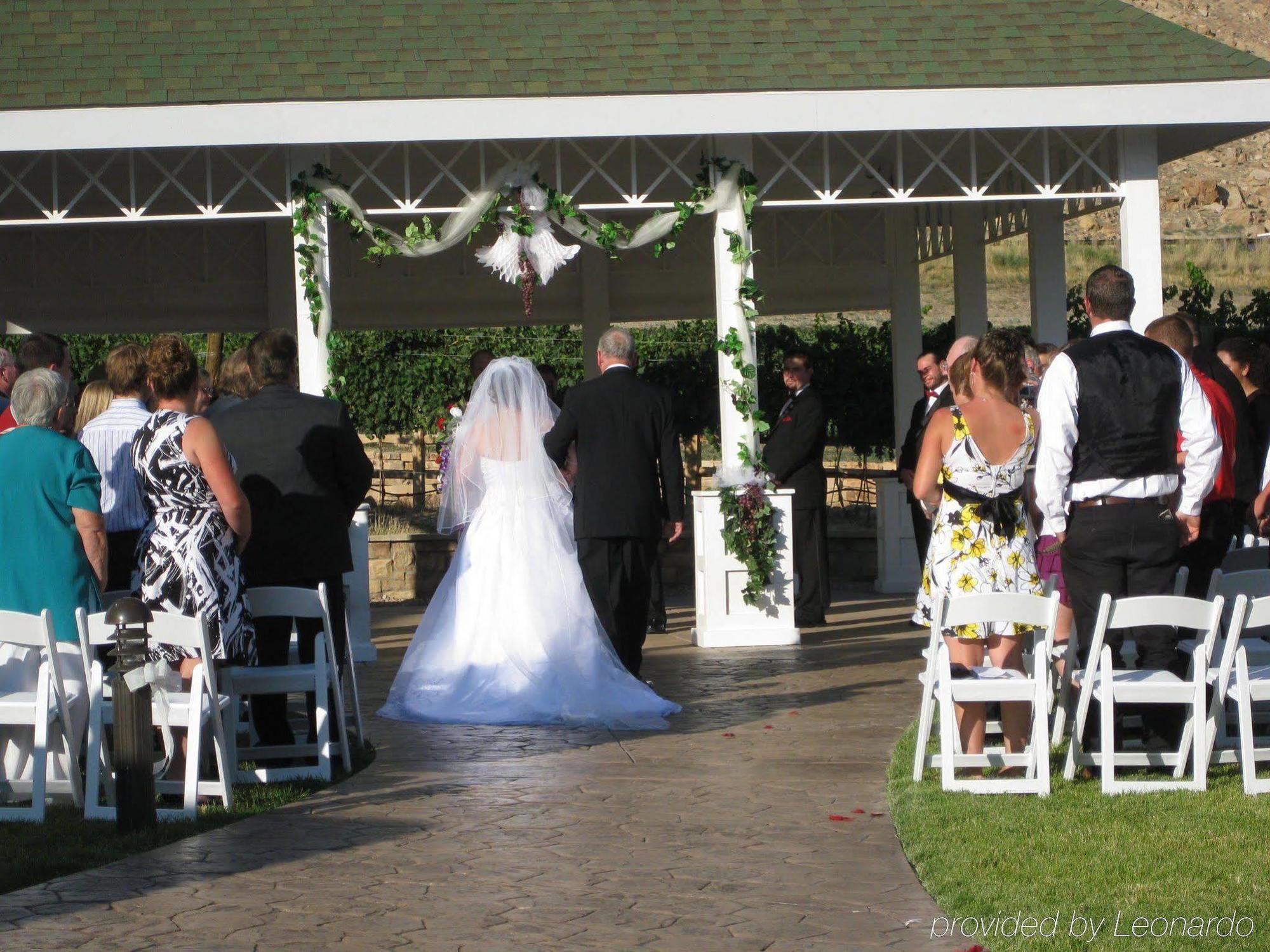 Wine Country Inn Palisade Facilities photo